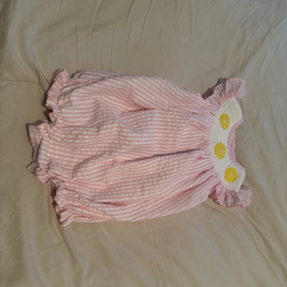 Lemon smocked bubble
